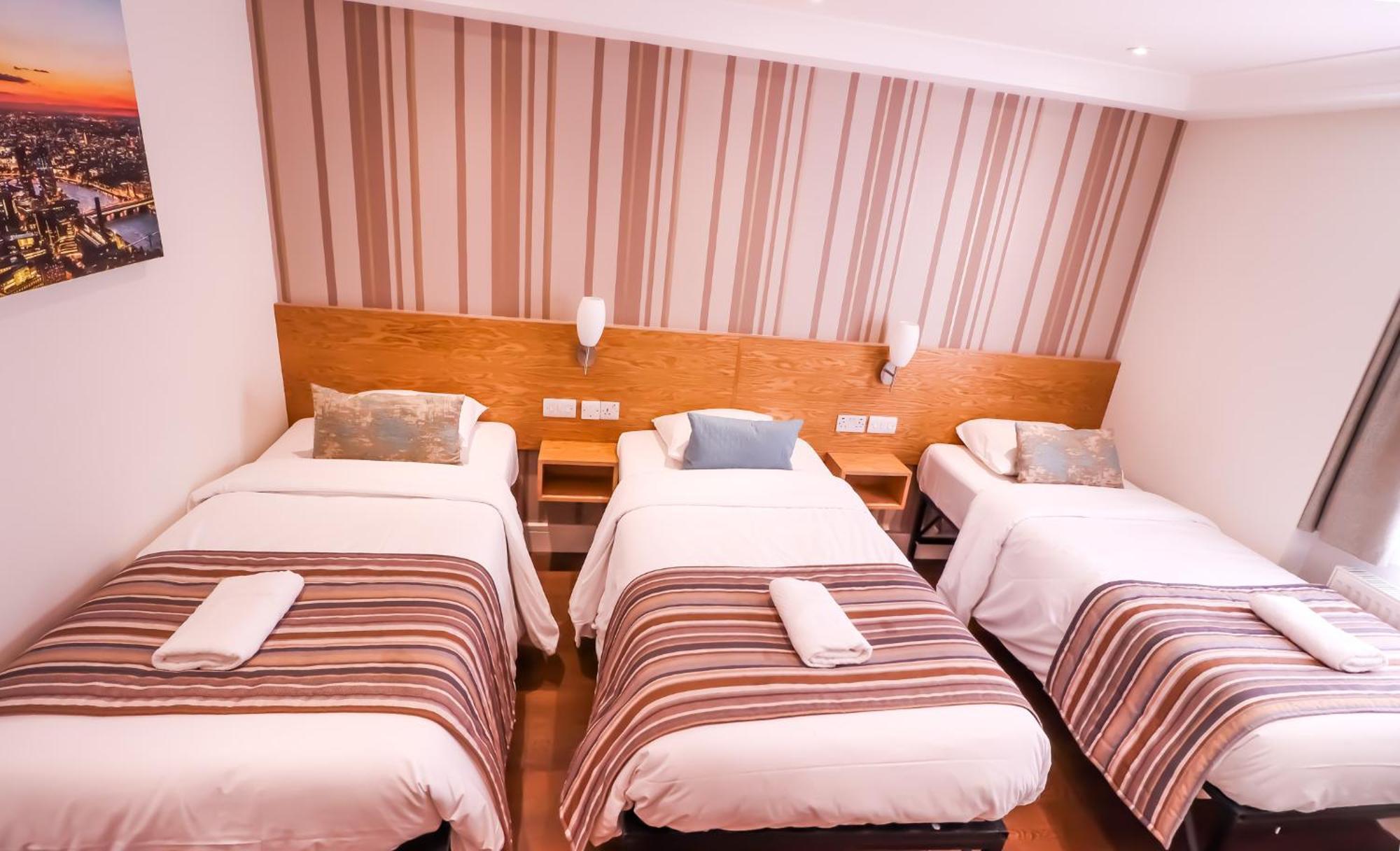 Fairway Hotel Лондон Екстериор снимка