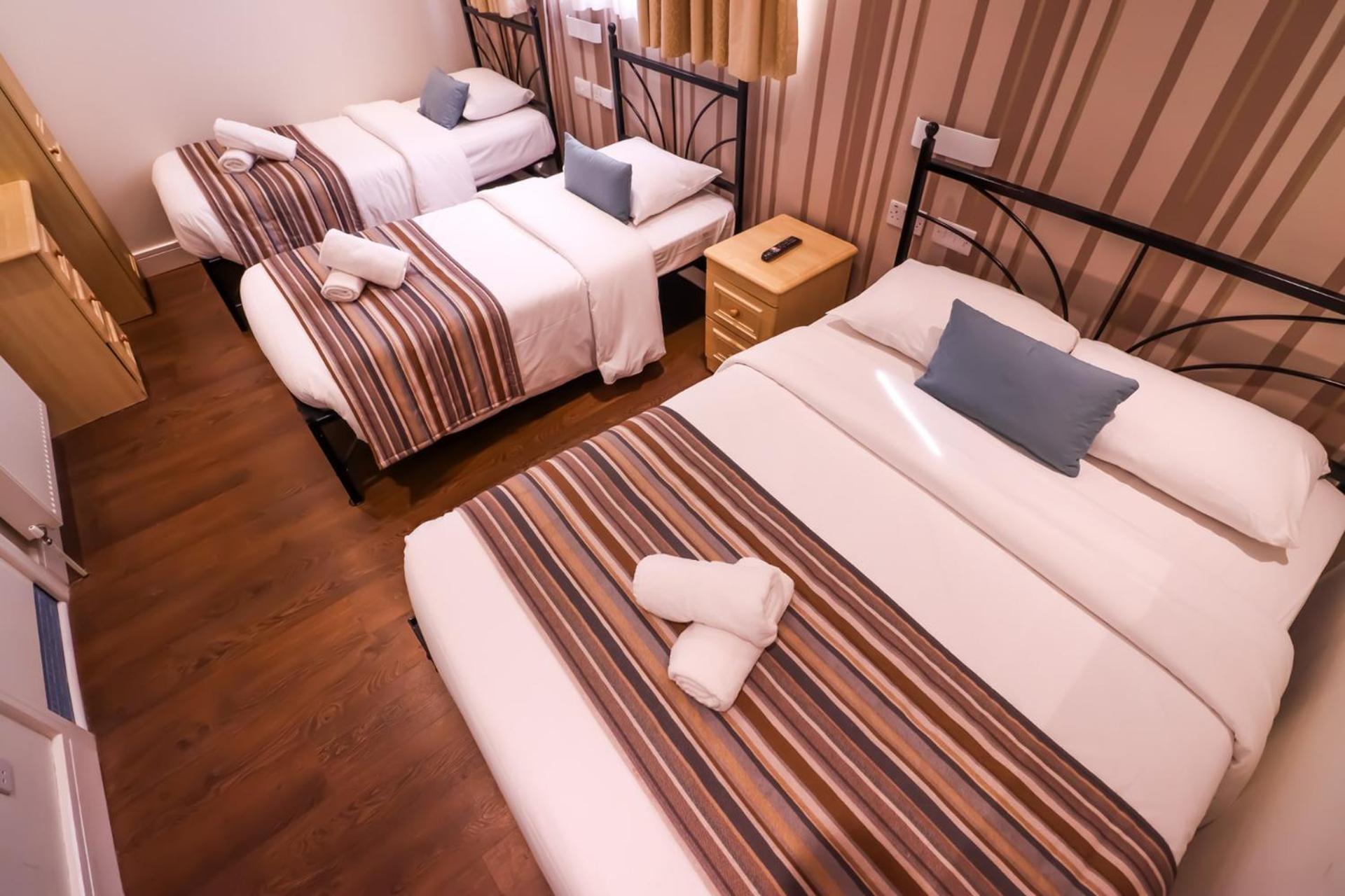 Fairway Hotel Лондон Екстериор снимка