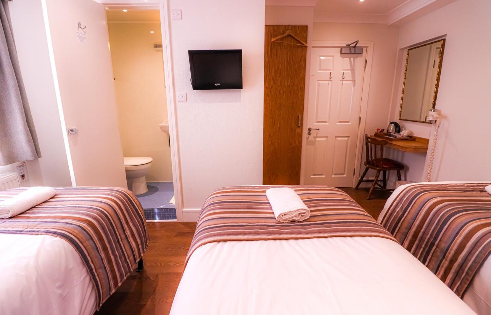 Fairway Hotel Лондон Екстериор снимка