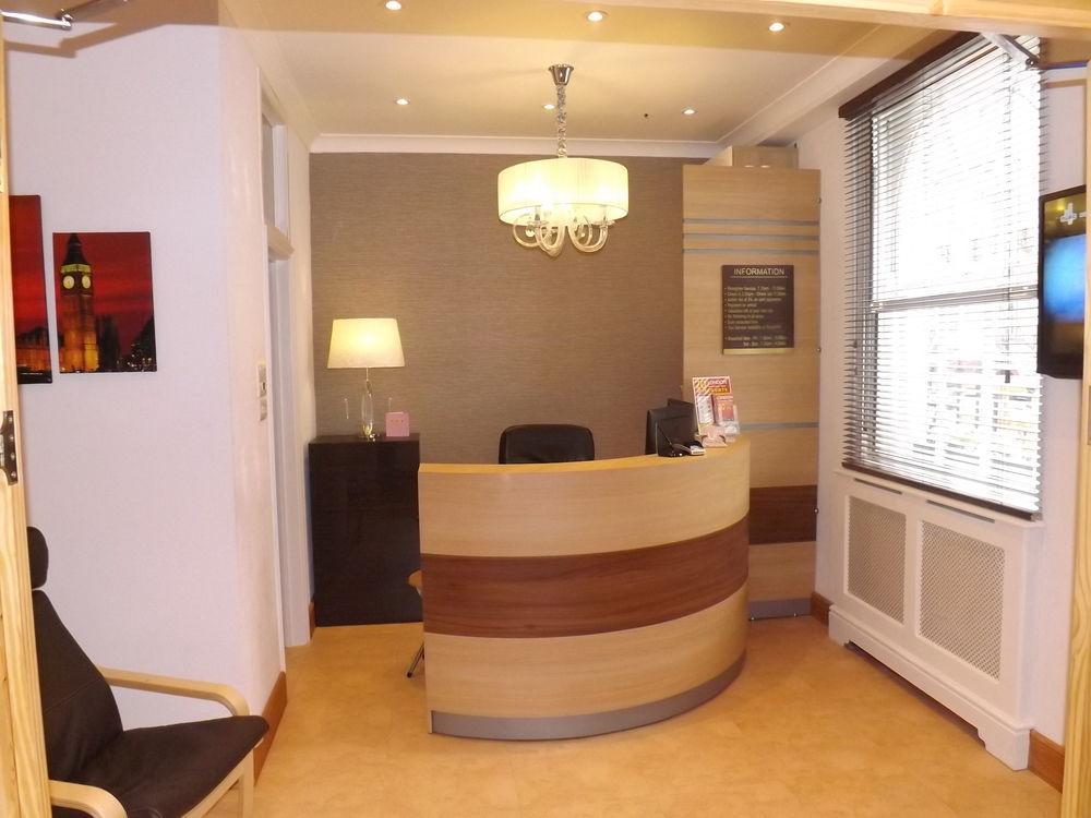 Fairway Hotel Лондон Екстериор снимка